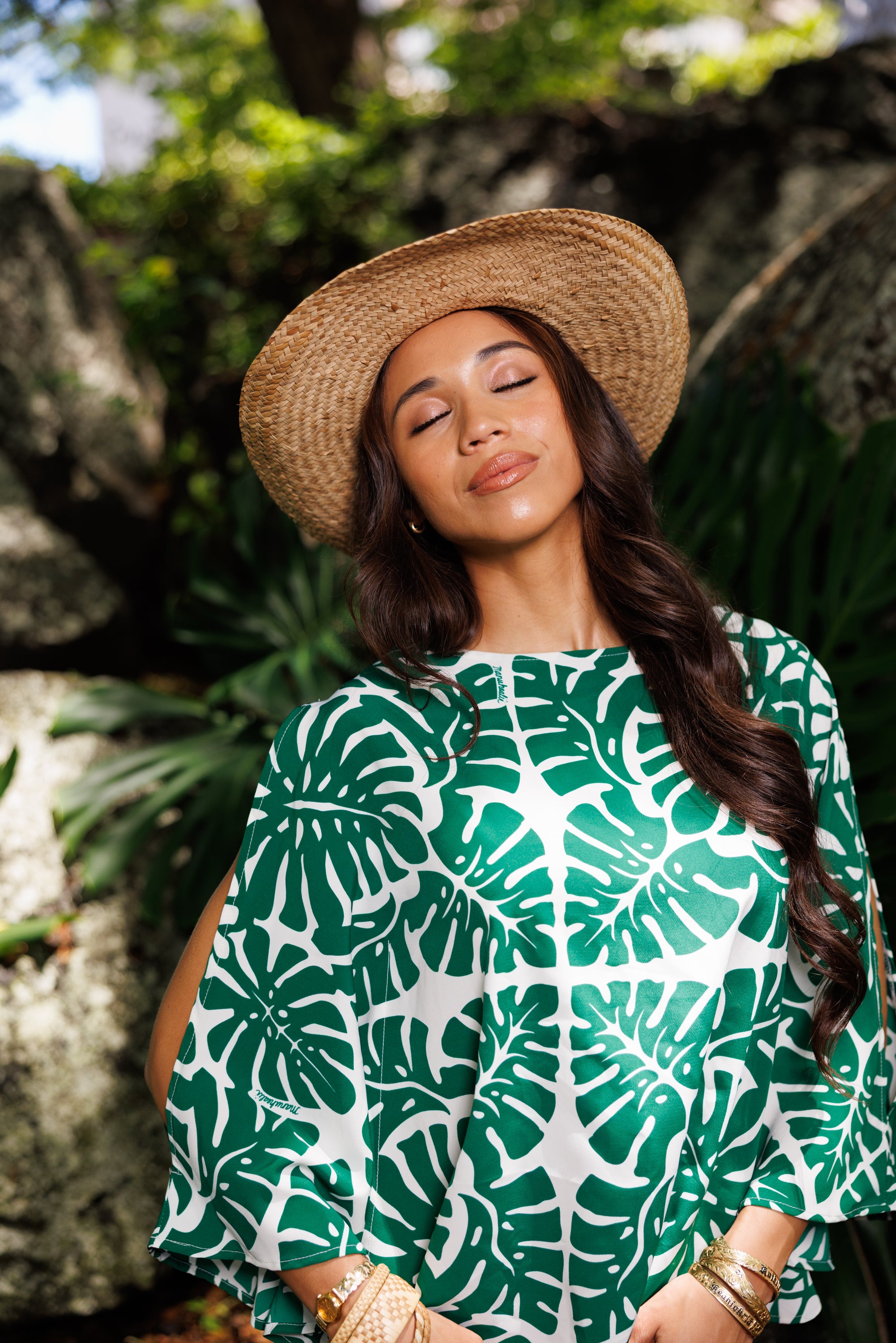 A modern aloha collective – Manuheali'i