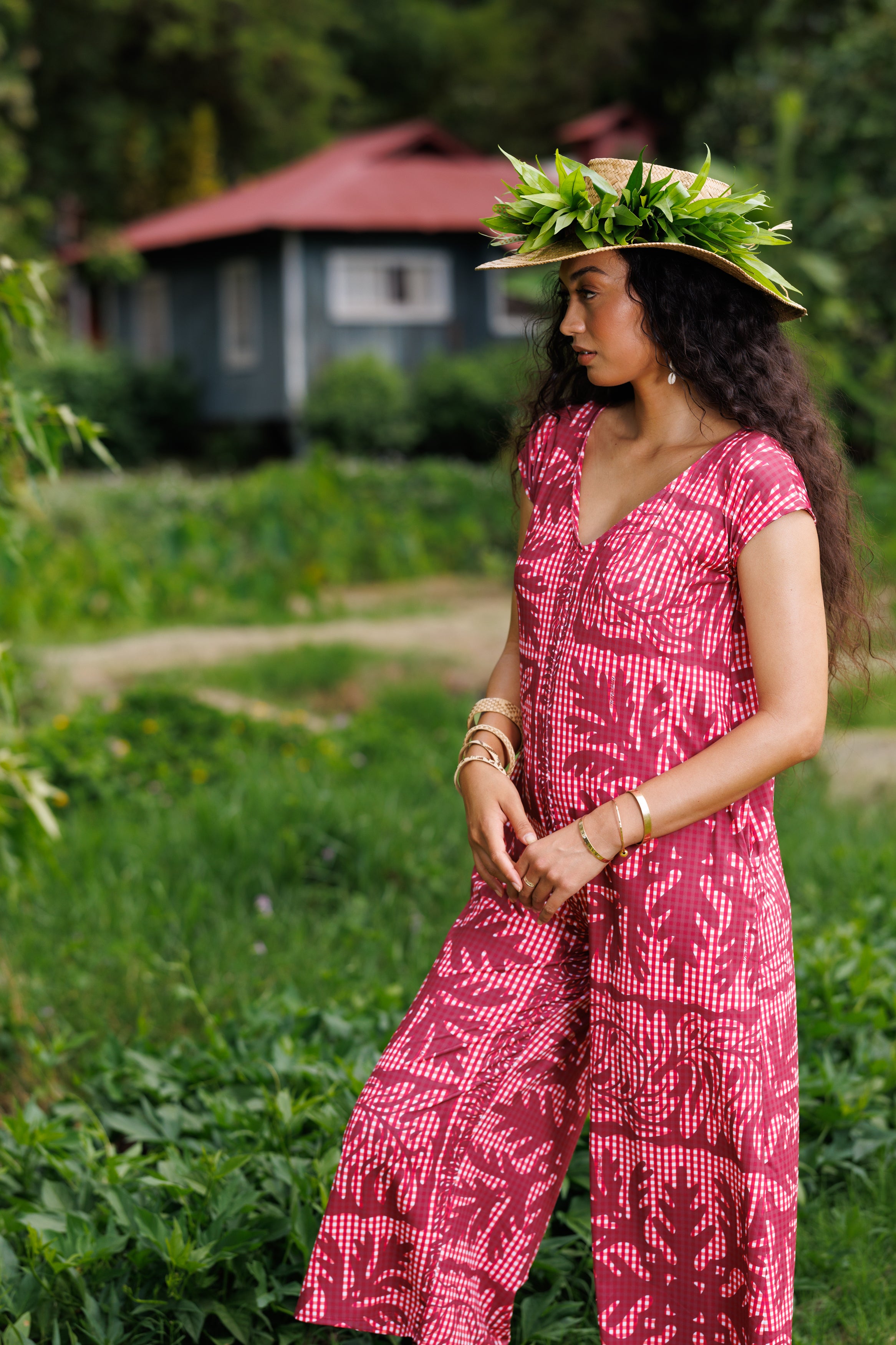 A modern aloha collective – Manuheali'i