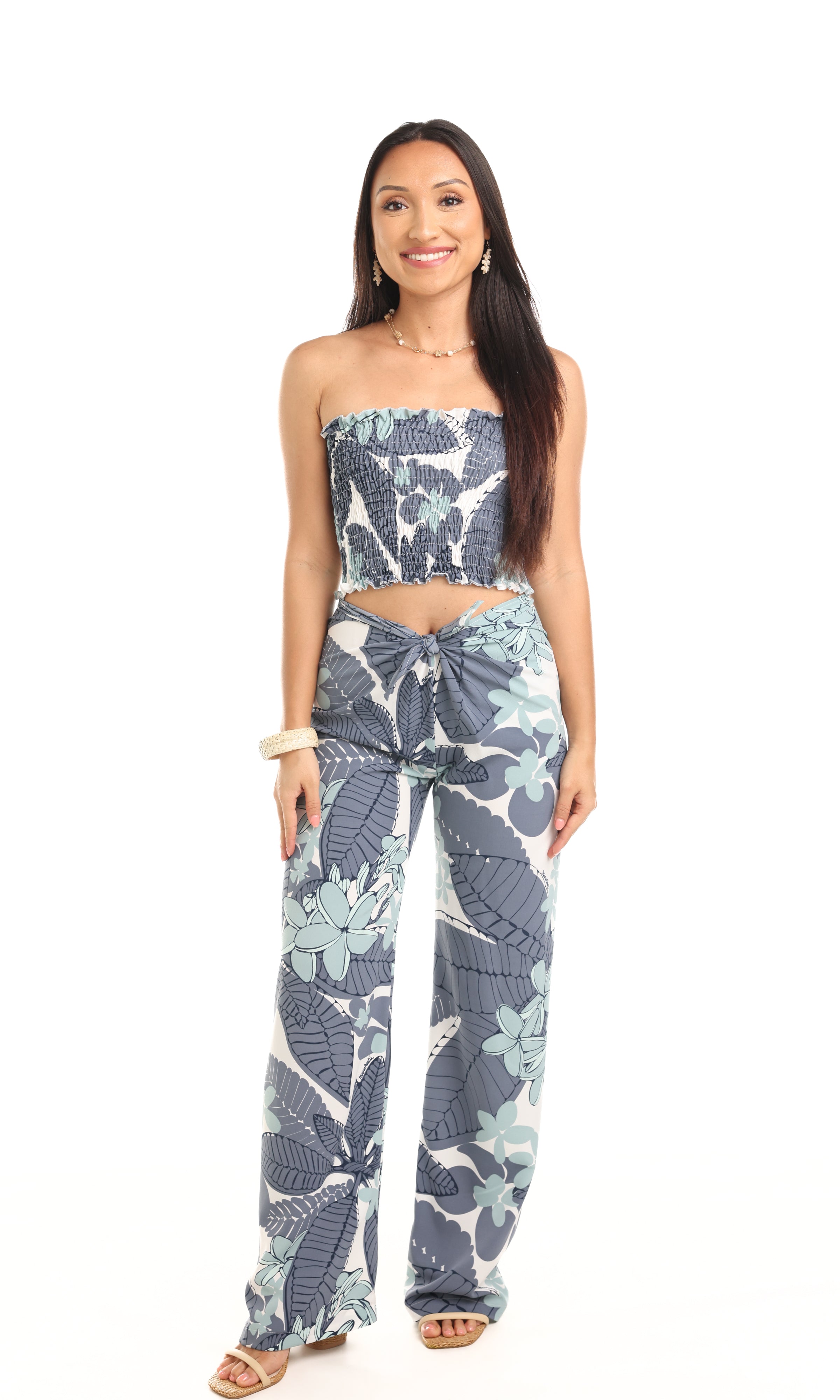 Women – Manuheali'i