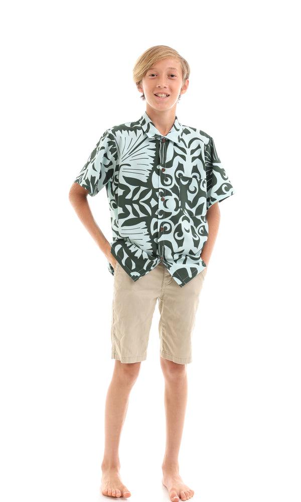 
                  
                    Utaina te whakapakoko ki te Kaitiro Taiwhanga, Keiki Aloha Shirt
                  
                