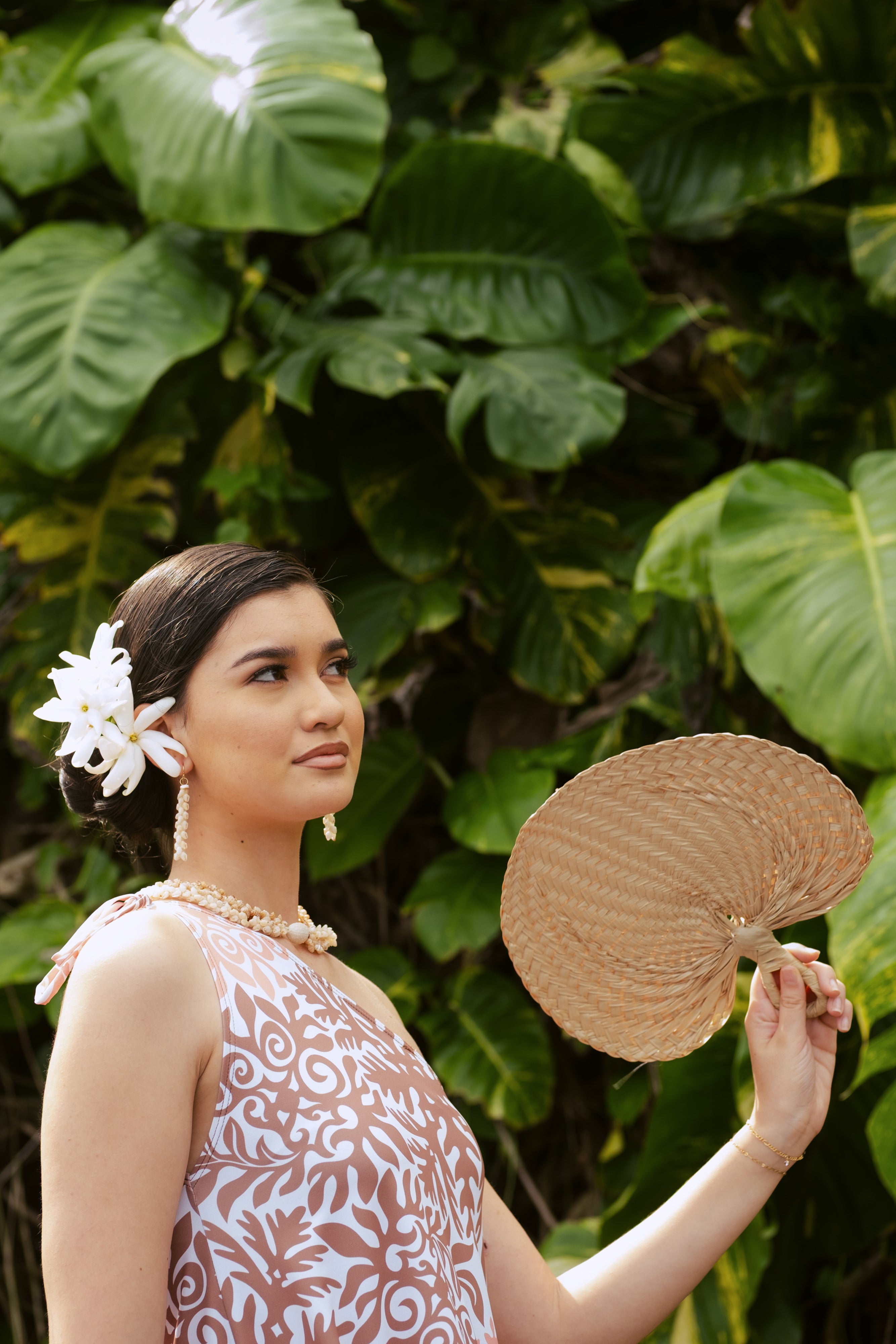 A modern aloha collective – Manuheali'i