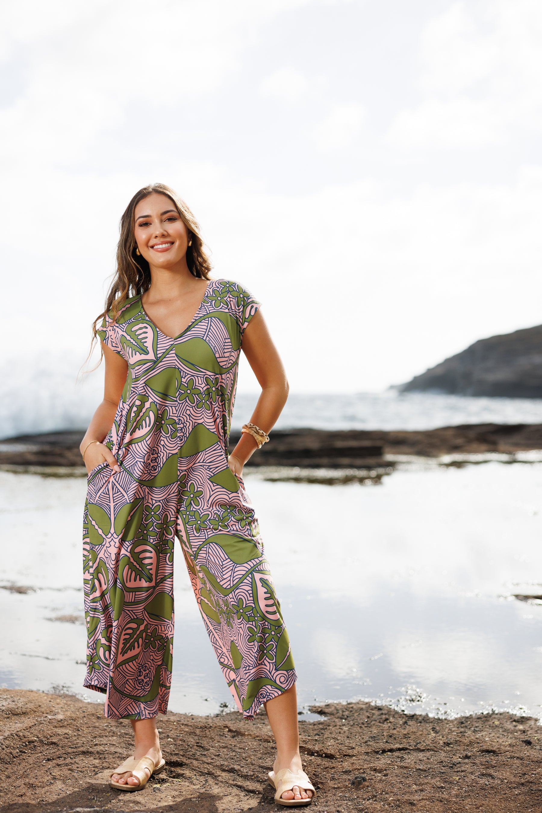 A modern aloha collective Manuheali'i